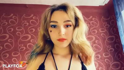 Des lunettes de réalité virtuelle magiques m'ont permis de faire l'amour avec Harley Quinn